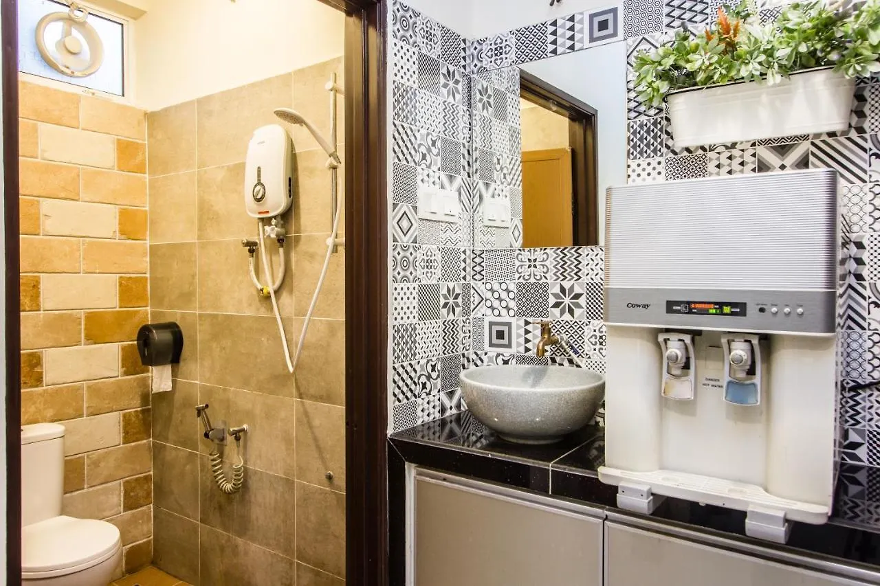 Surprised Homestay Баттерворт